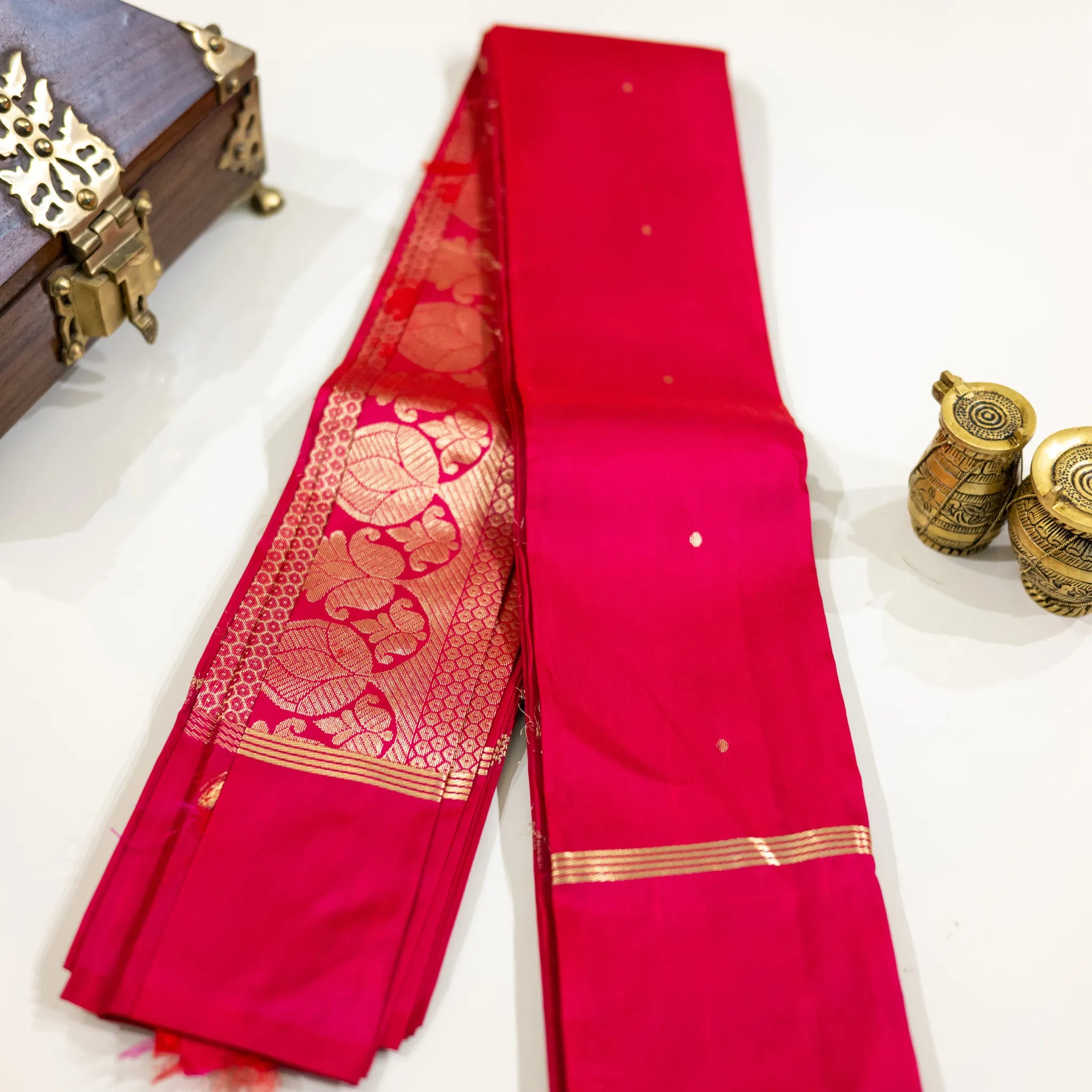 Rich red & Gold Zari Silk thirubhuvanam Saree