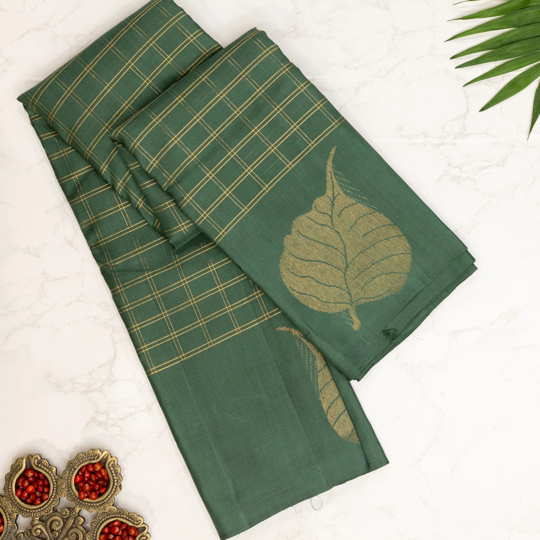 Green Cotton Silk Saree – Gold Windowpane Checks with Leaf Jacquard Pallu