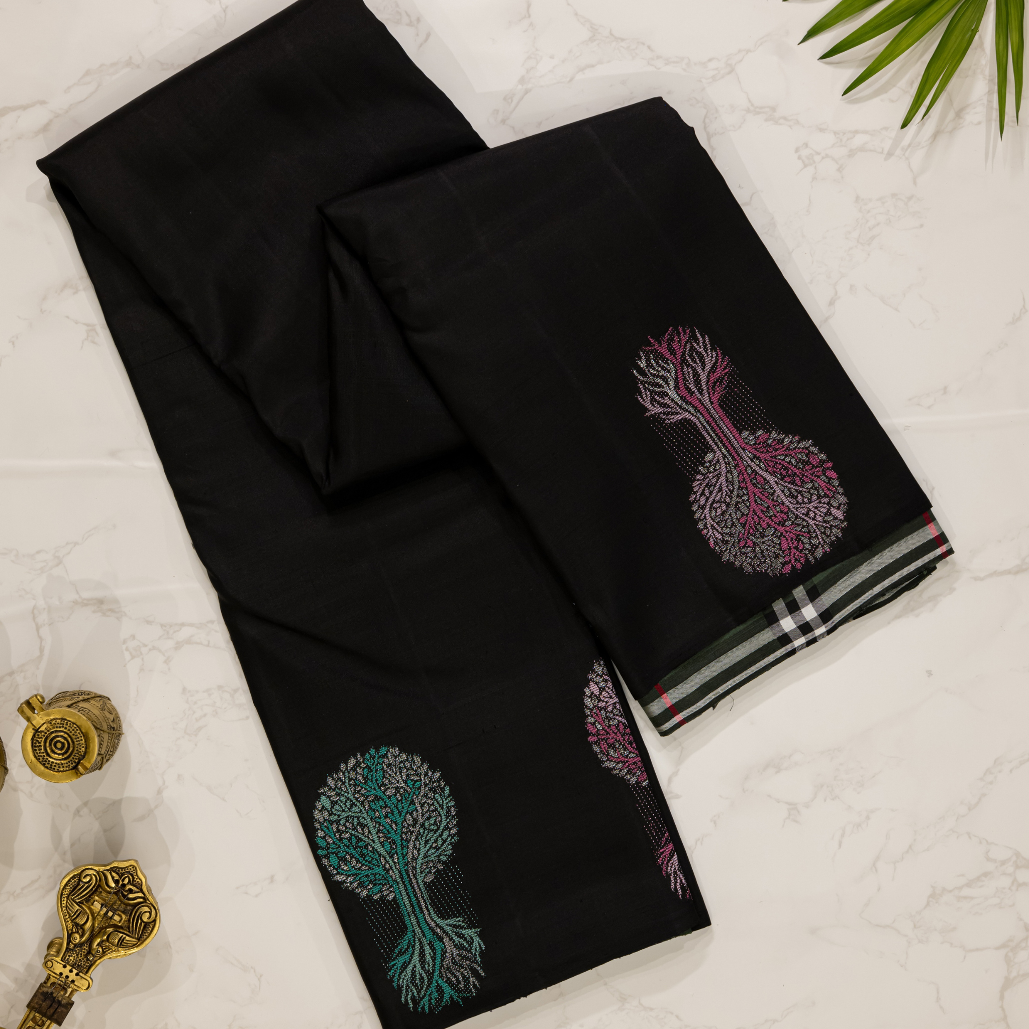 Neelambari Vriksha – Kanchipuram Silk Saree