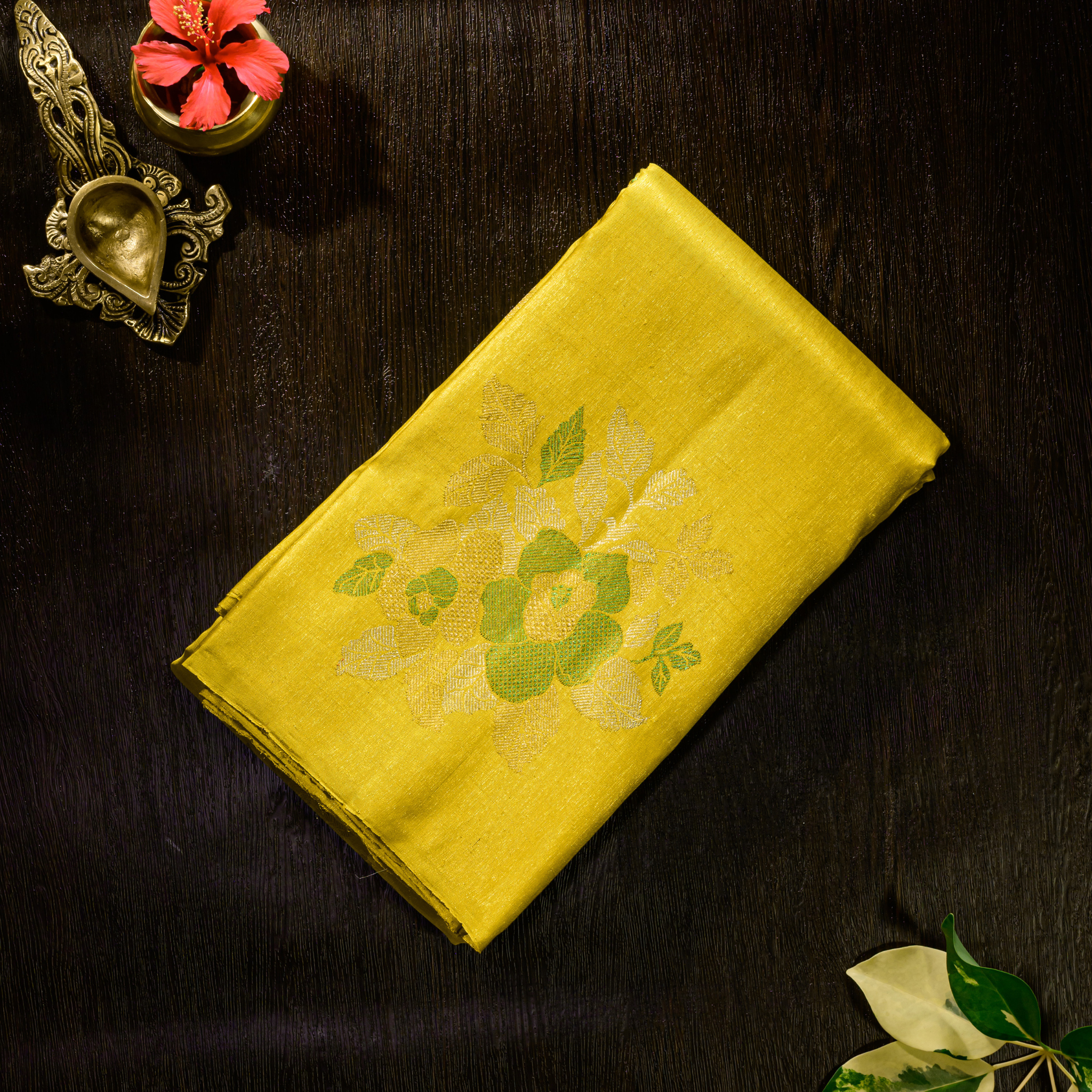 Kanak Pushpa Ivory Brocade Saree