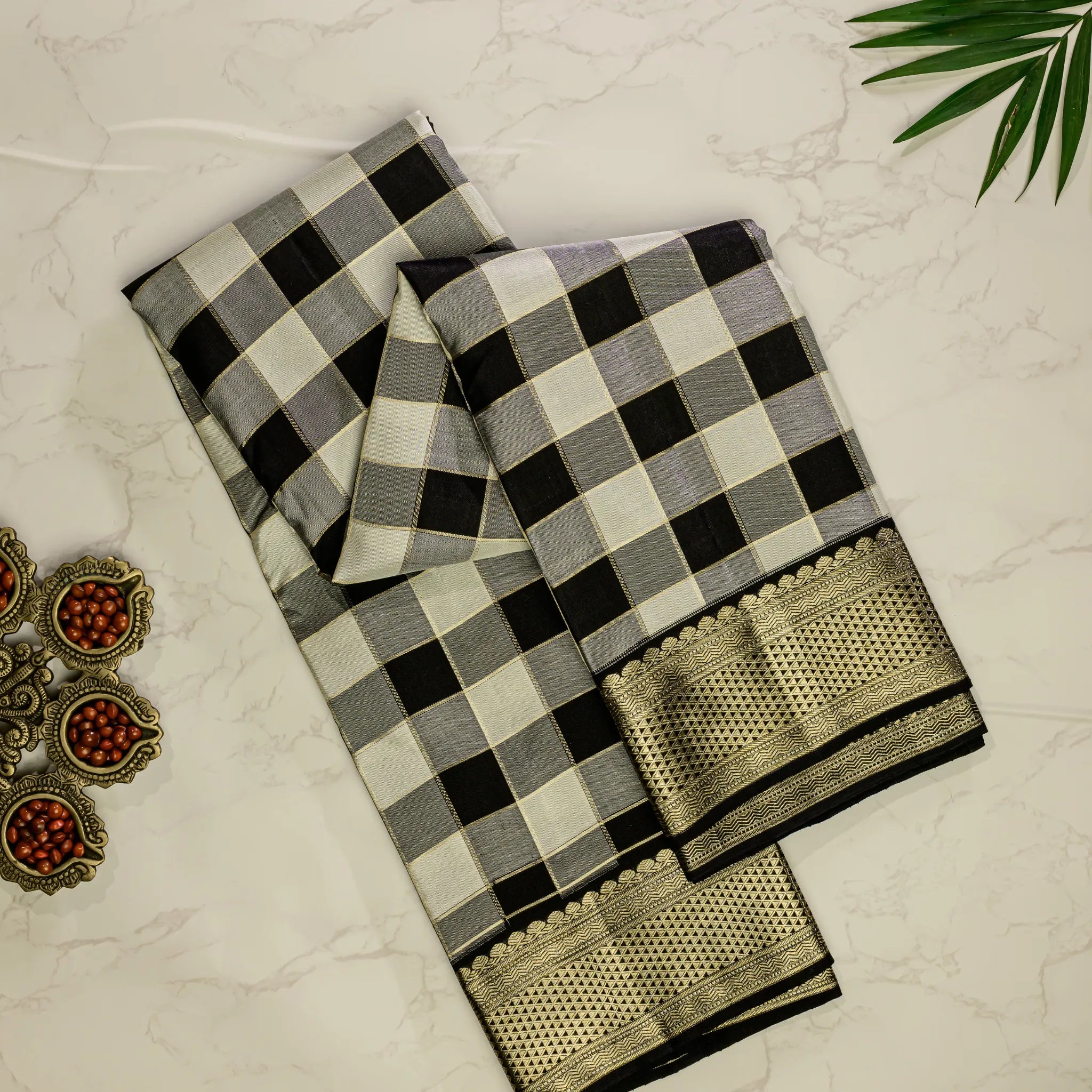 Paalum Pazham Silk Saree