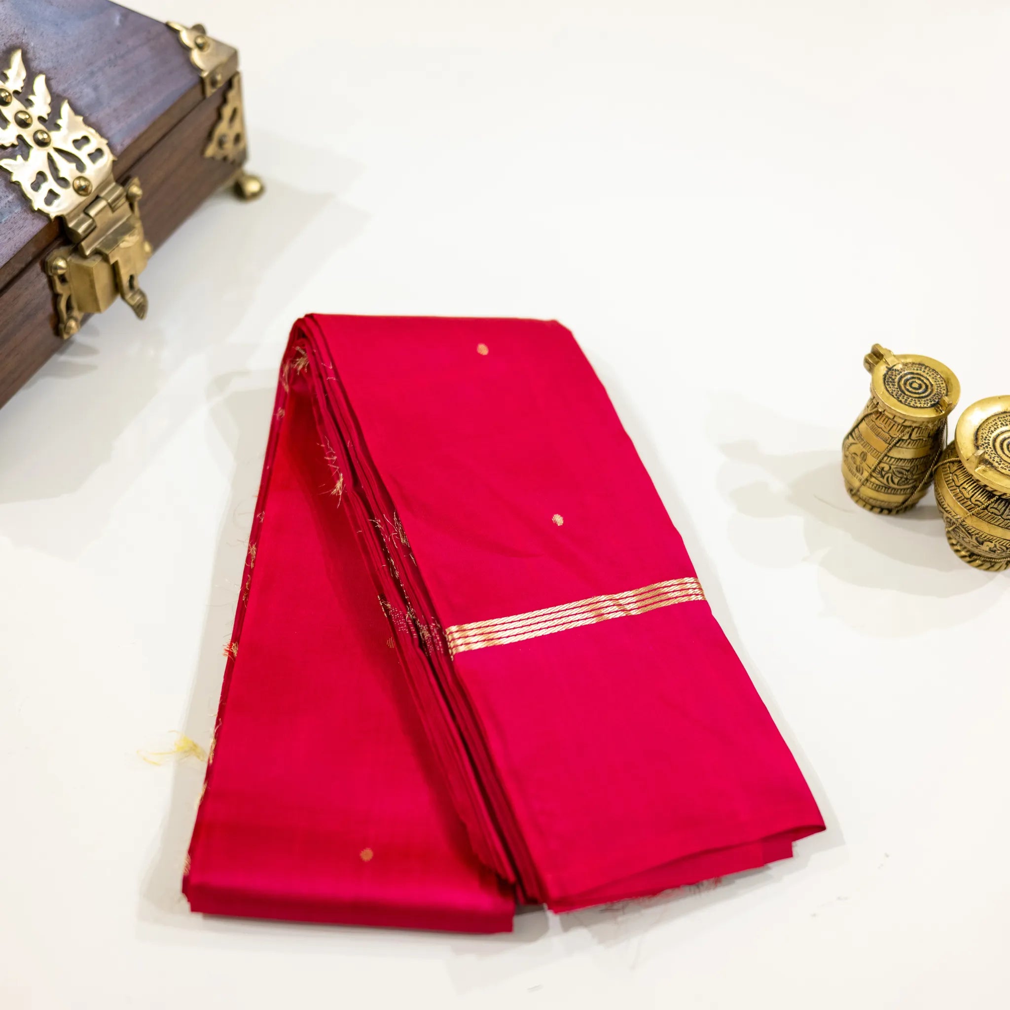 Rich red & Gold Zari Silk thirubhuvanam Saree