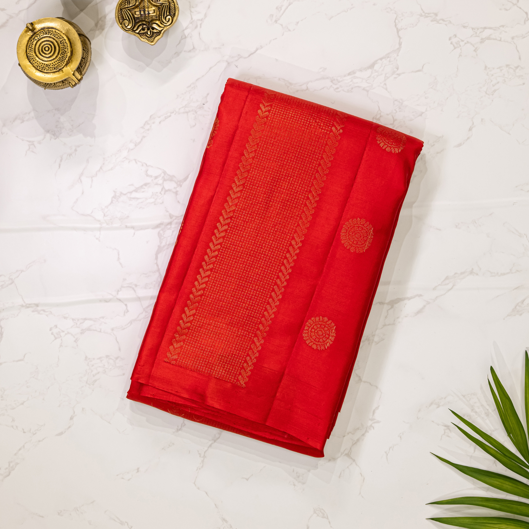 Raktambari Suvarnarekha – Kanchipuram Silk Saree