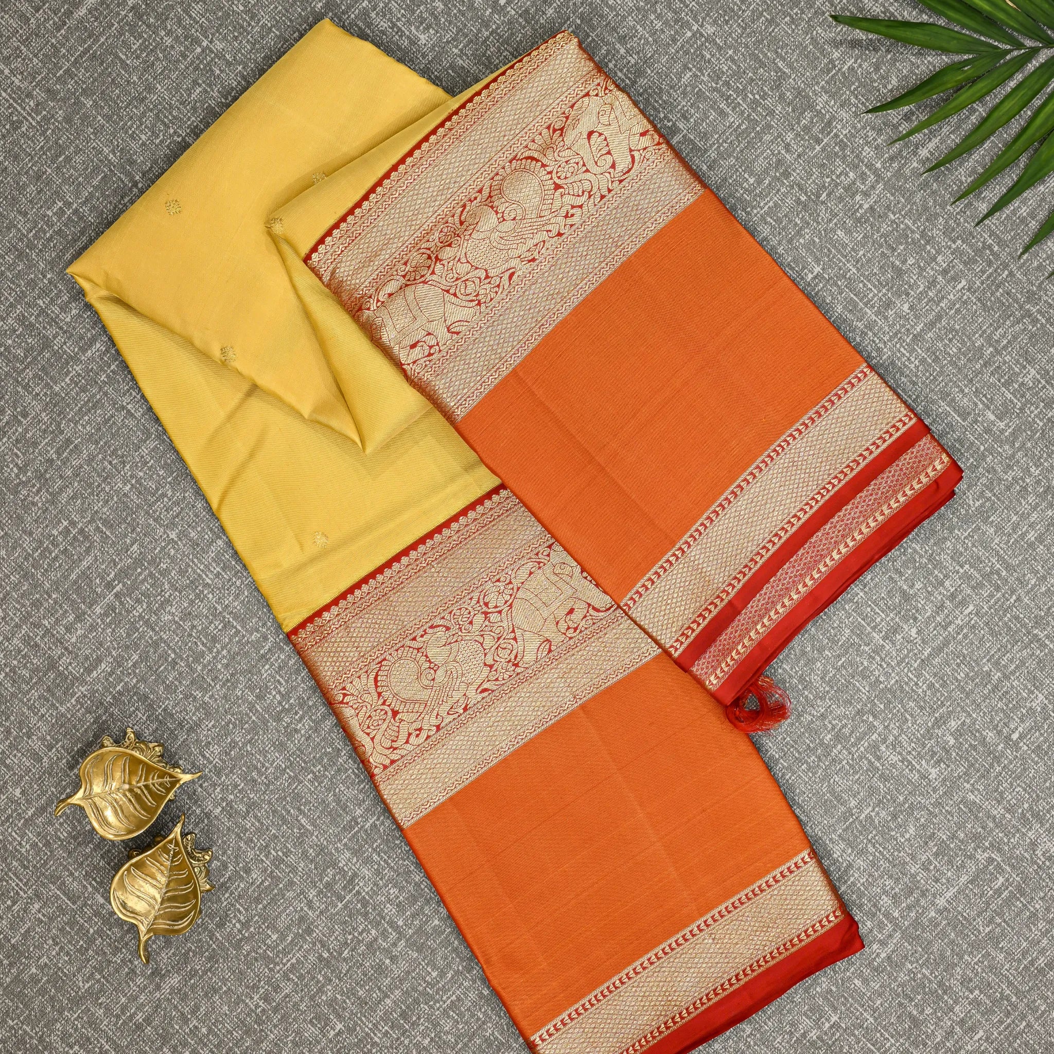 Gajaraja Kanakambara – Kanchipuram Silk Saree