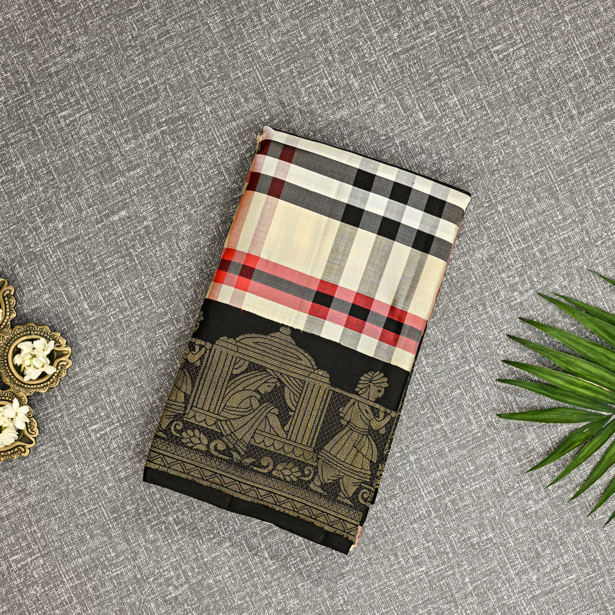 Rajarathna Varnika– Kanchipuram Silk Saree