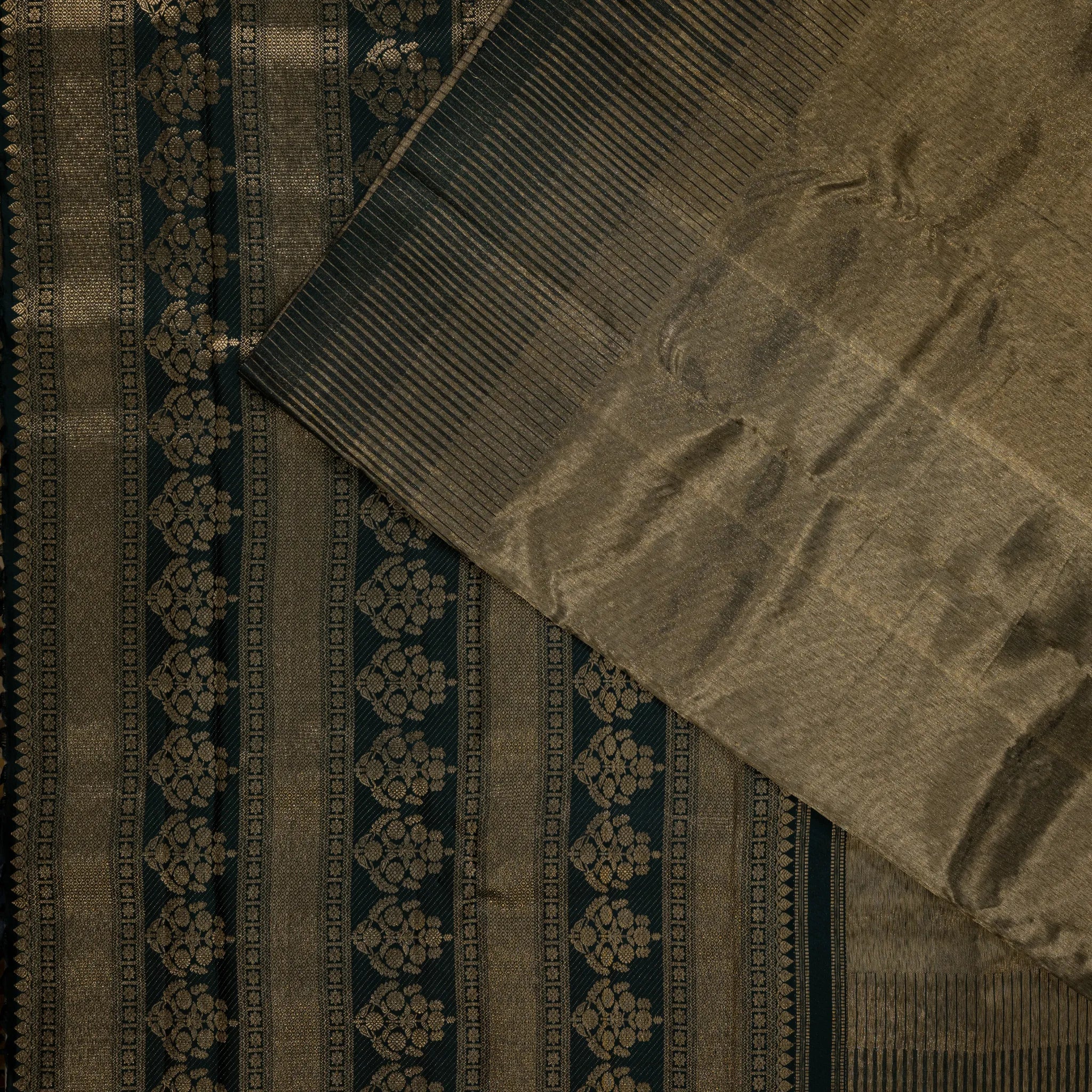 Harit Suvarnarekha – Kanchipuram Silk Saree