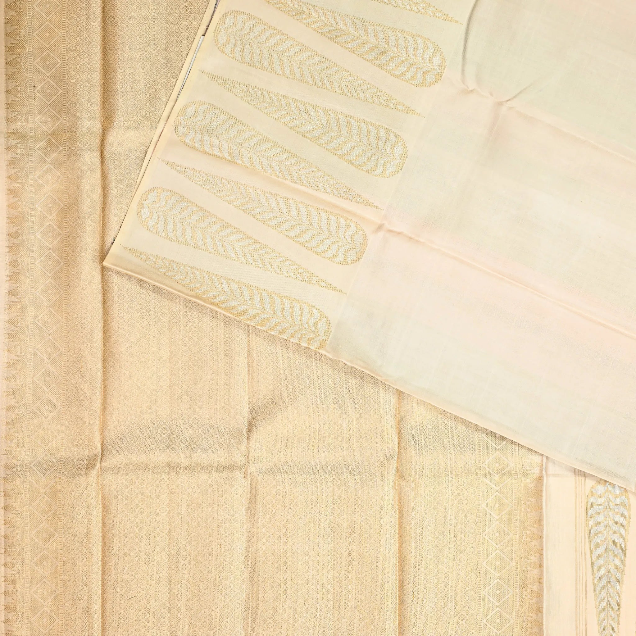 Swarna Pallavika – Kanchipuram Silk Saree