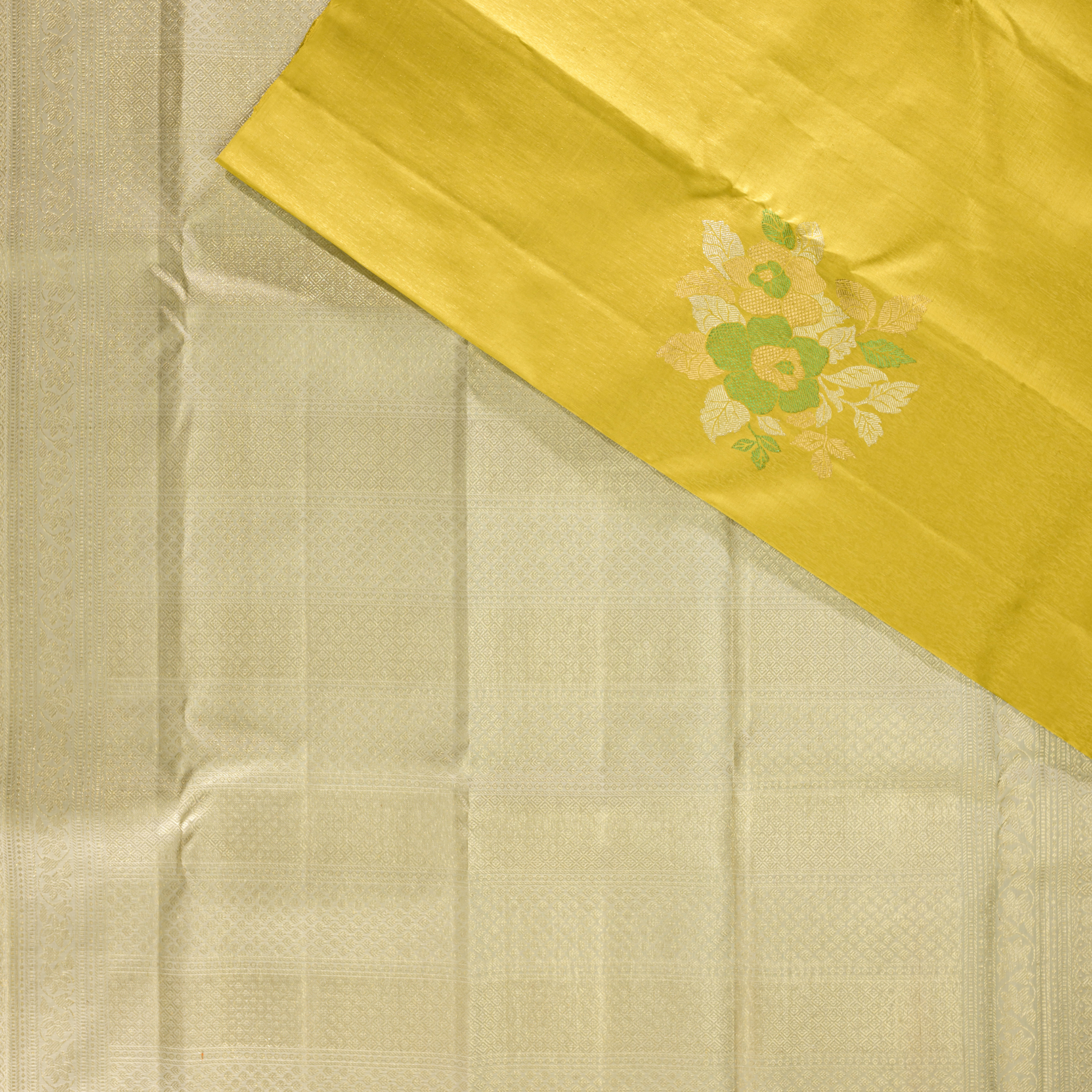 Kanak Pushpa Ivory Brocade Saree