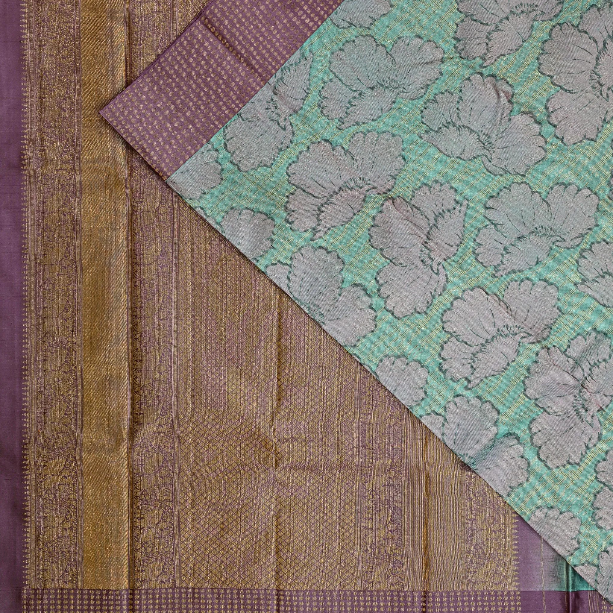 Neelambari Pushpika – Kanchipuram Silk Saree