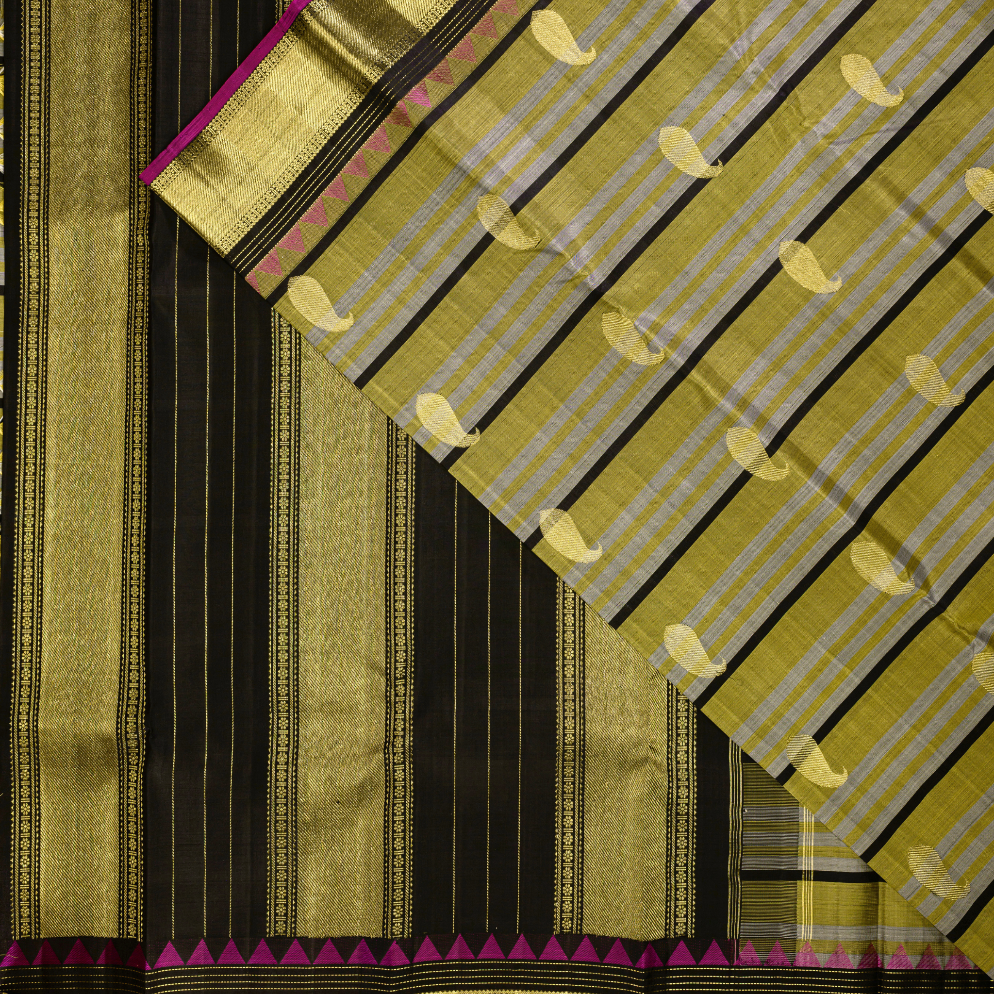 Svarnalekha Mrinalini Kanchipuram Silk Saree