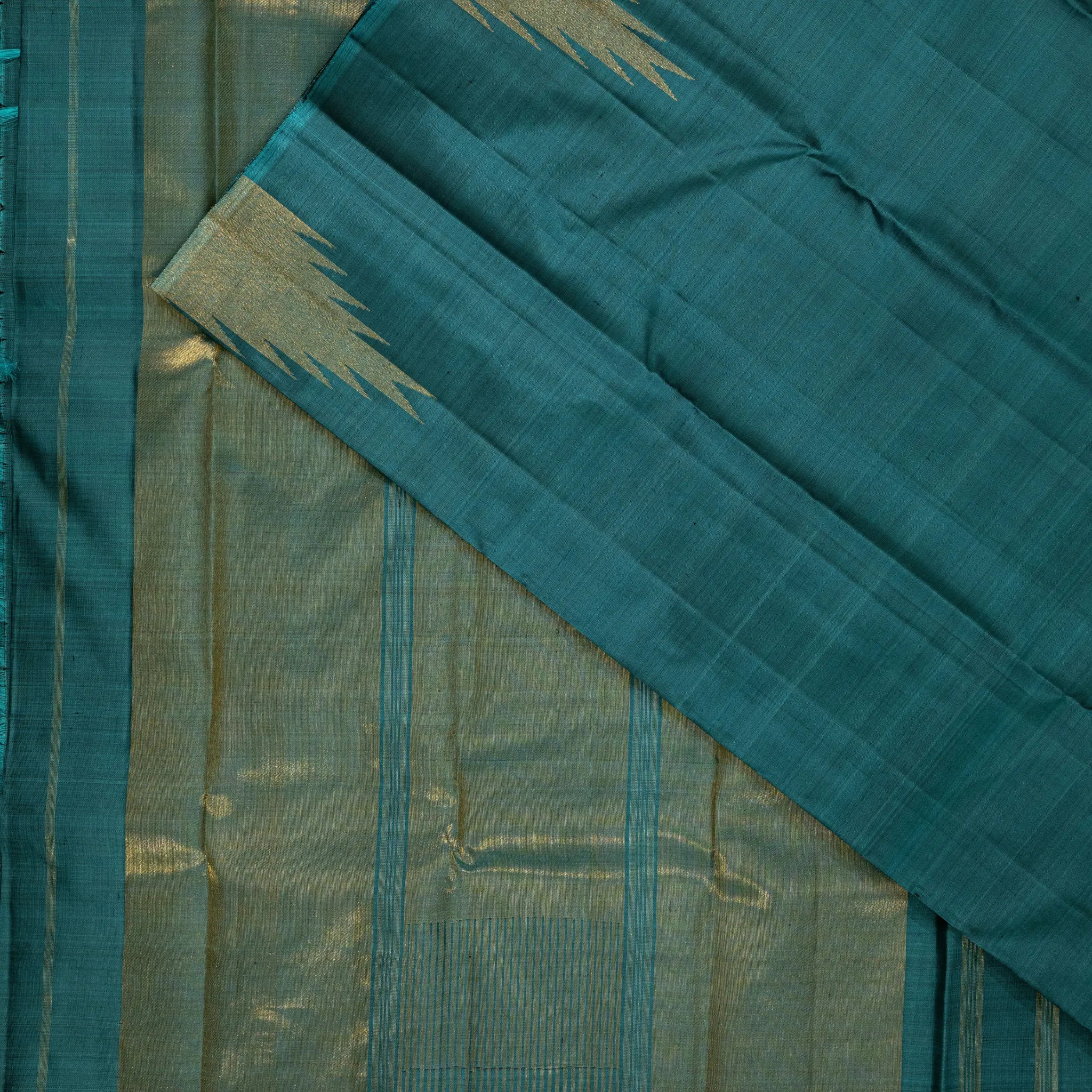 Neelashaila Tarangini – Kanchipuram Silk Saree