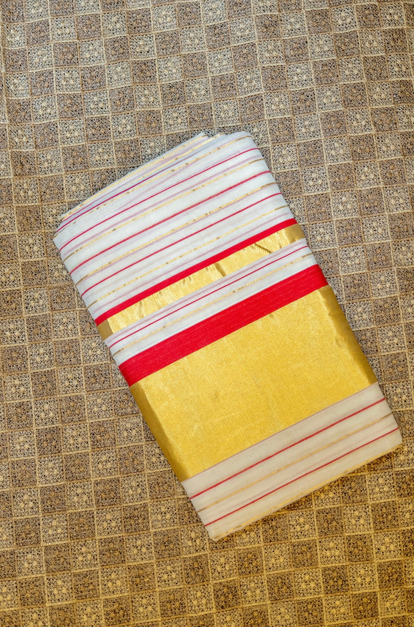 Royal pure Kerala handloom set saree with red stripes design