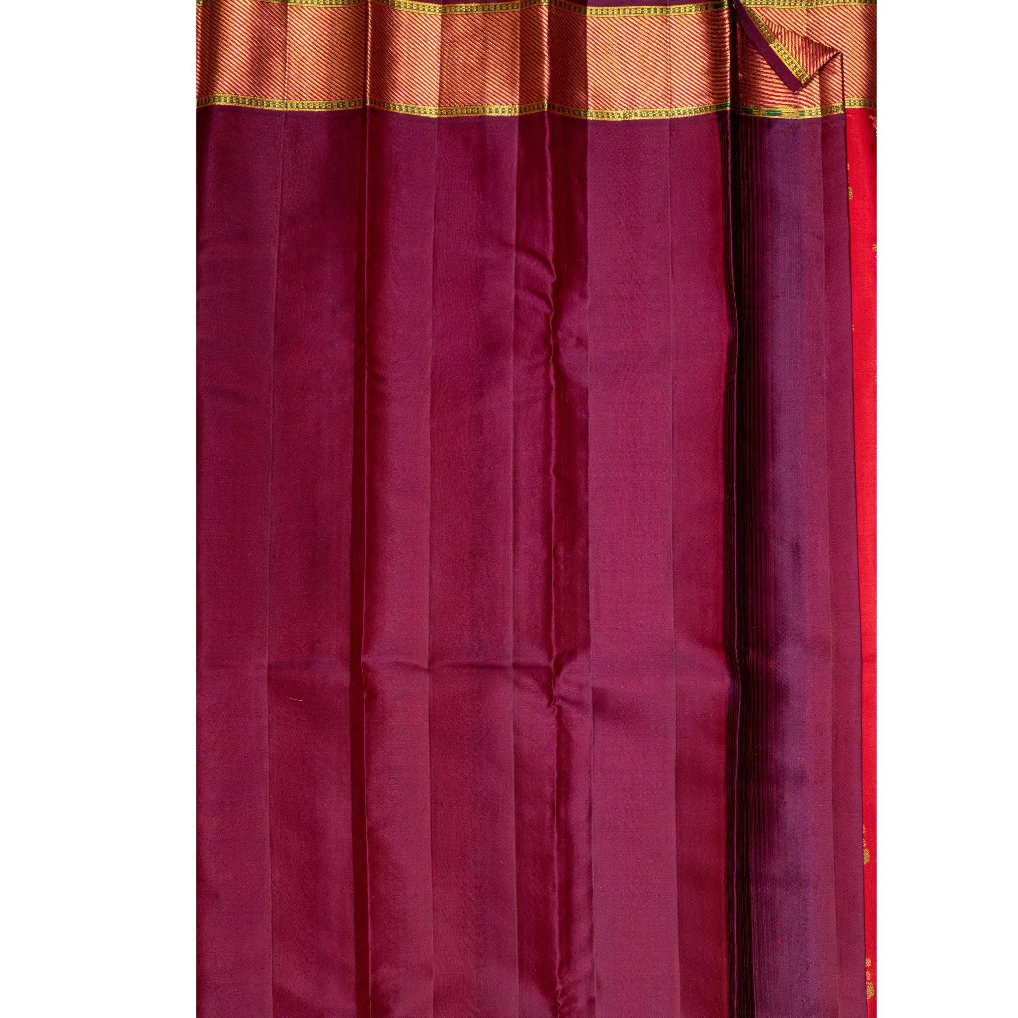 Deep Magenta Cotton Silk Saree – Gold Fan Woven Design with Ornate Floral Pallu