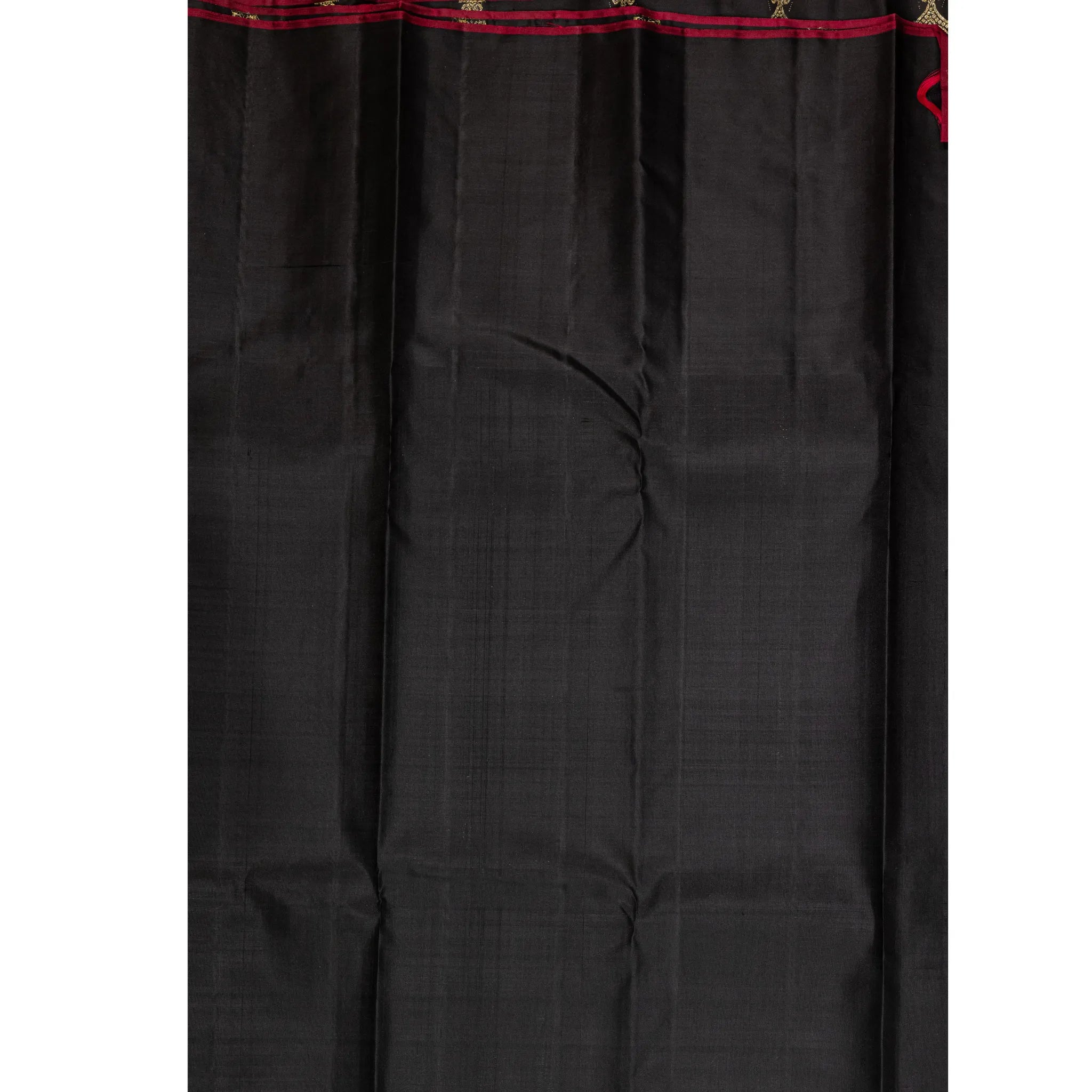 Maroon & Black Kanchipuram Silk Saree – Gold Dash Checks with Ornate Zari Border