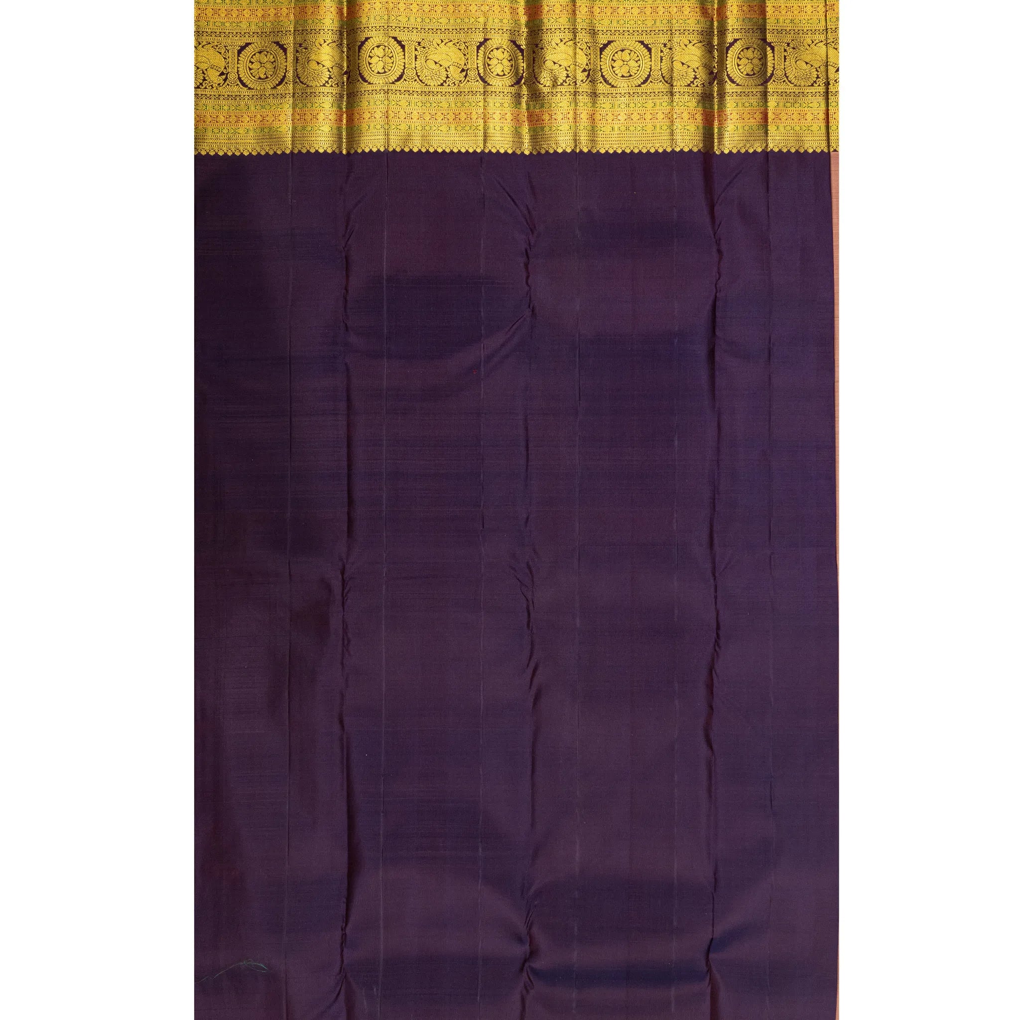 Dusty Beige Kanchipuram Silk Saree – Gold Zari Buttas with Traditional Peacock Border