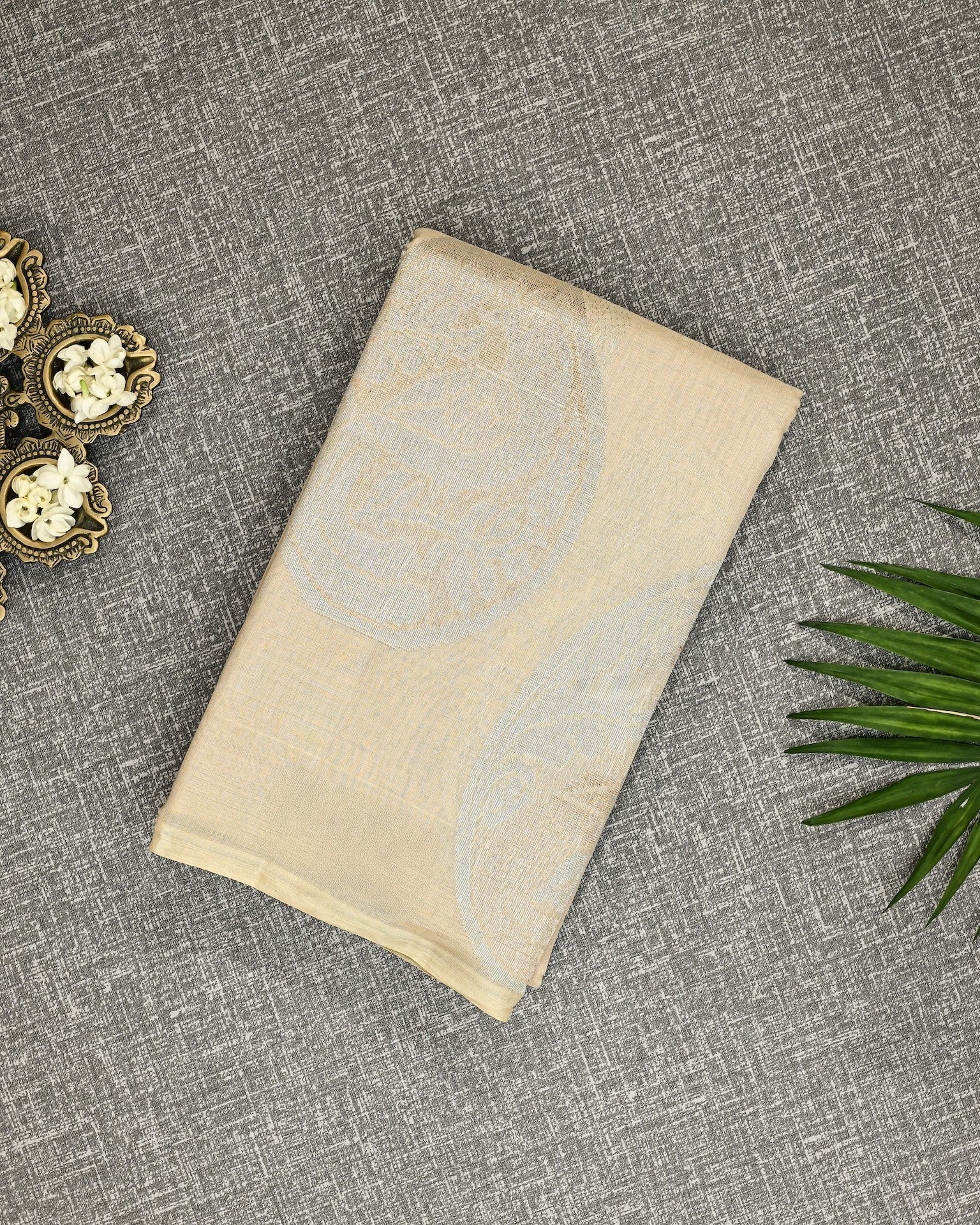 Beige Gold Tissue kanchipuram Silk Saree