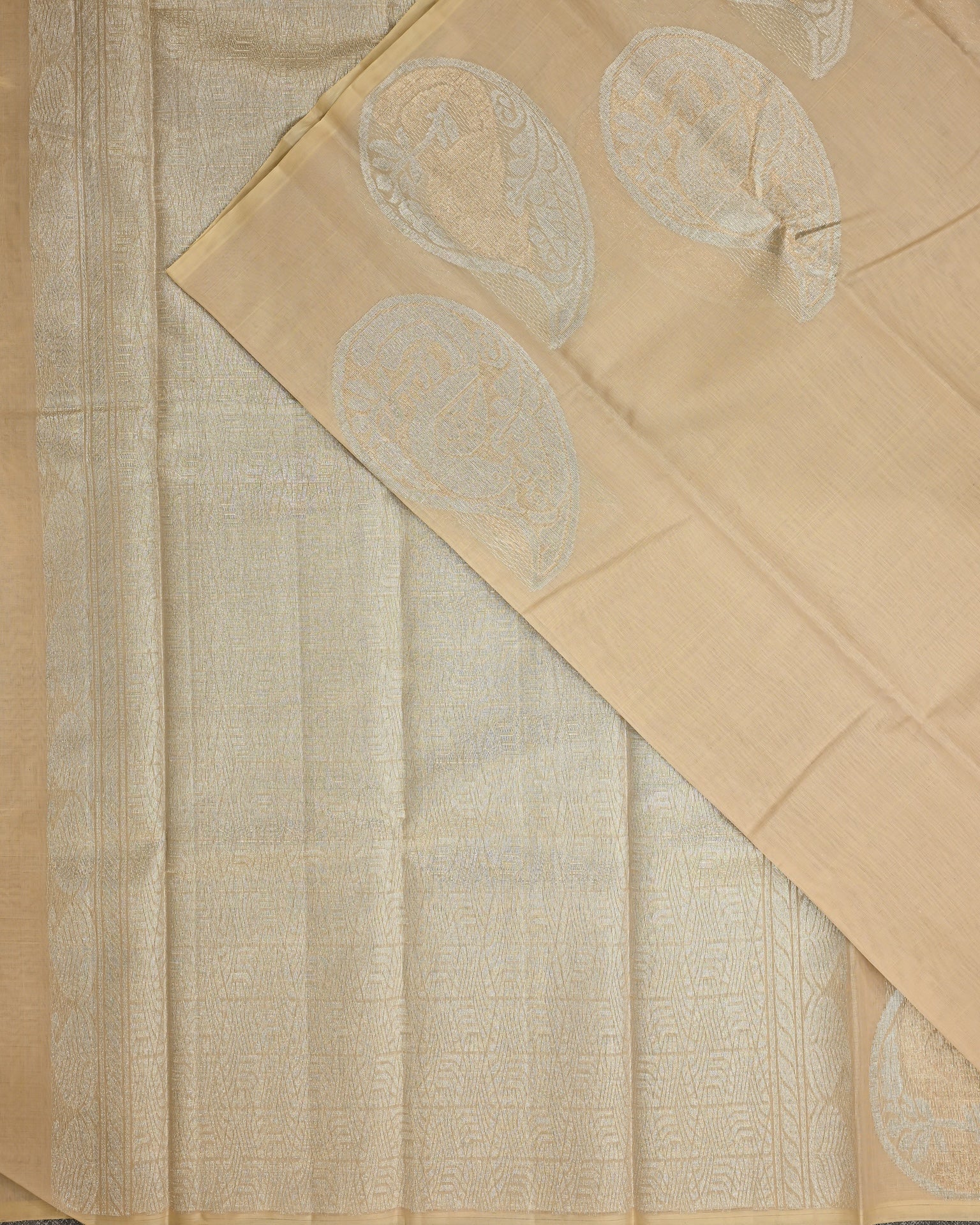 Beige Gold Tissue kanchipuram Silk Saree