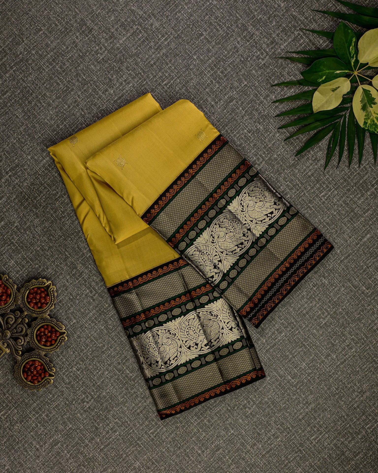Manjal Chandrika Silk Saree