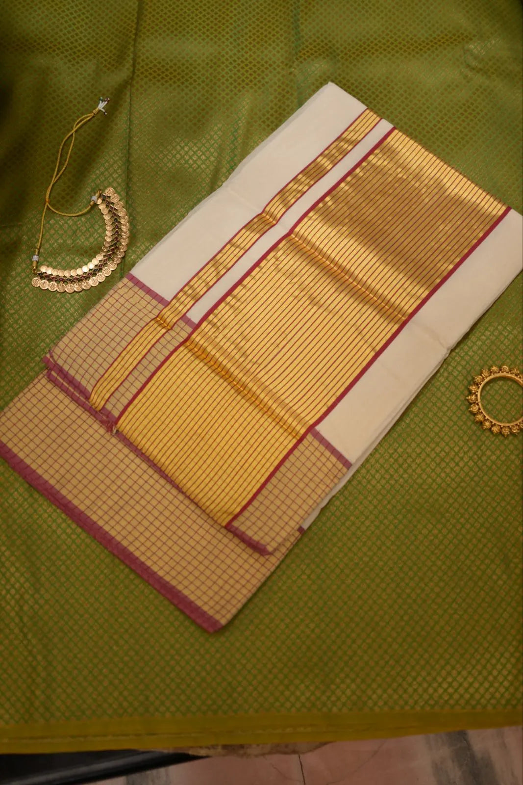 Heritage Kerala Set Mundu with Royal Pattu Kara Design