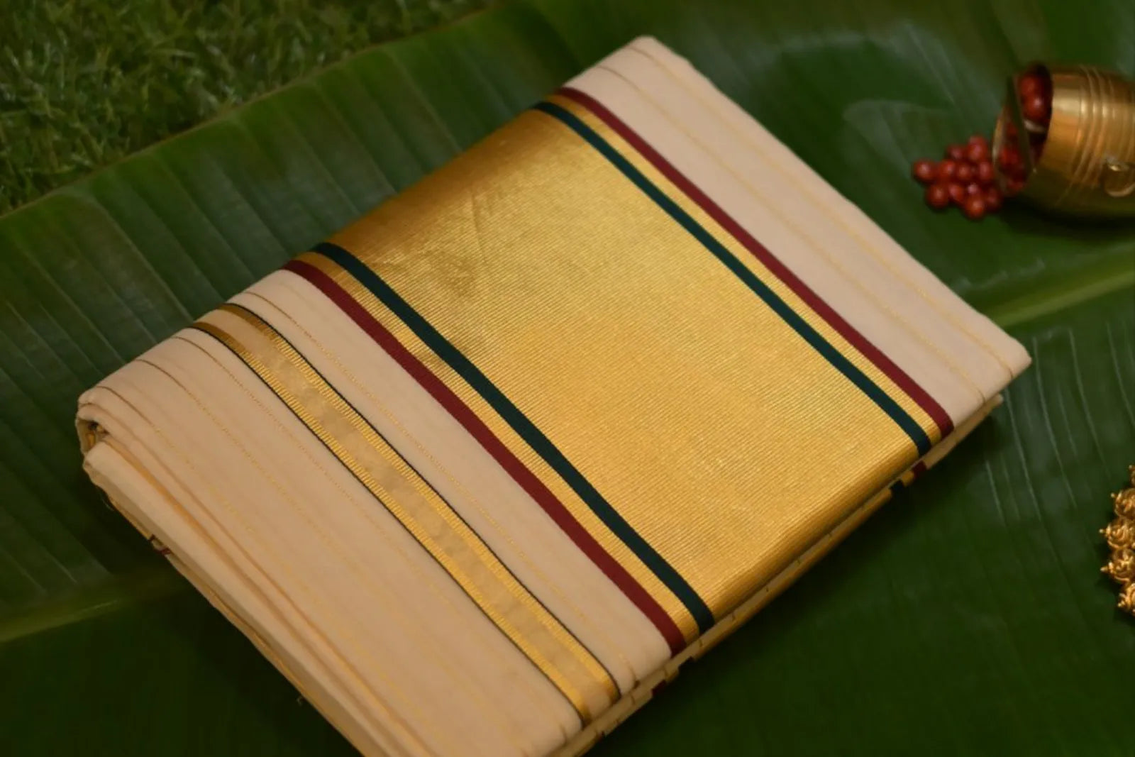 Royal Kerala Kasavu Set Mundu with Ganga Jamuna Border